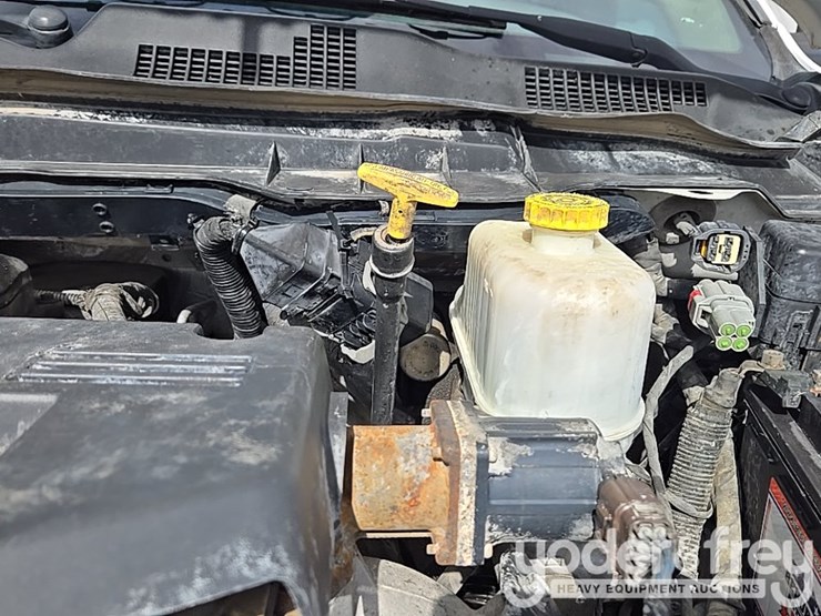 2014-dodge-service-truck-image-71