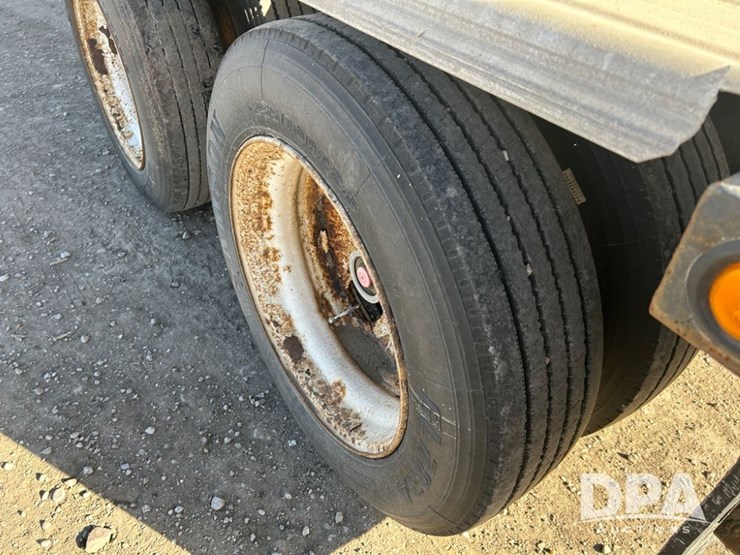 2006-b-b-dry-tender-trailer-(cp1300,-unit-169)-image-23