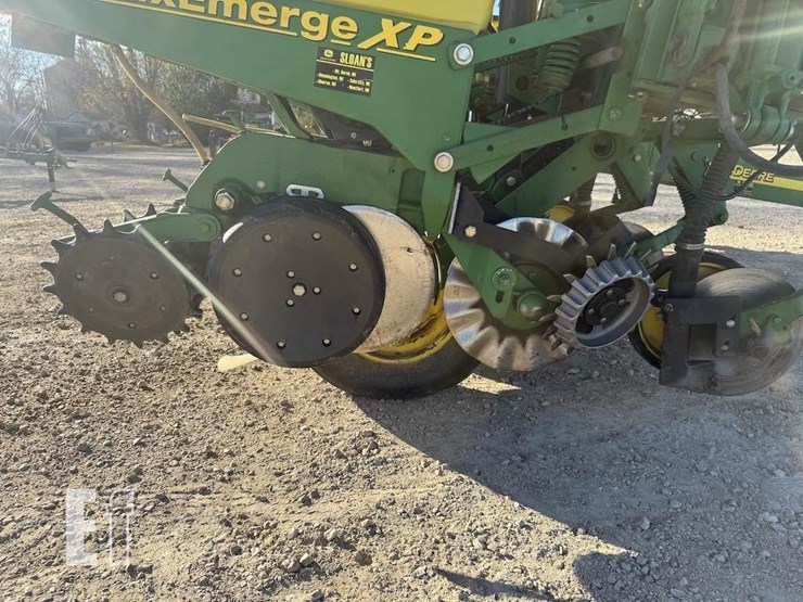 2005-john-deere-1750-image-5