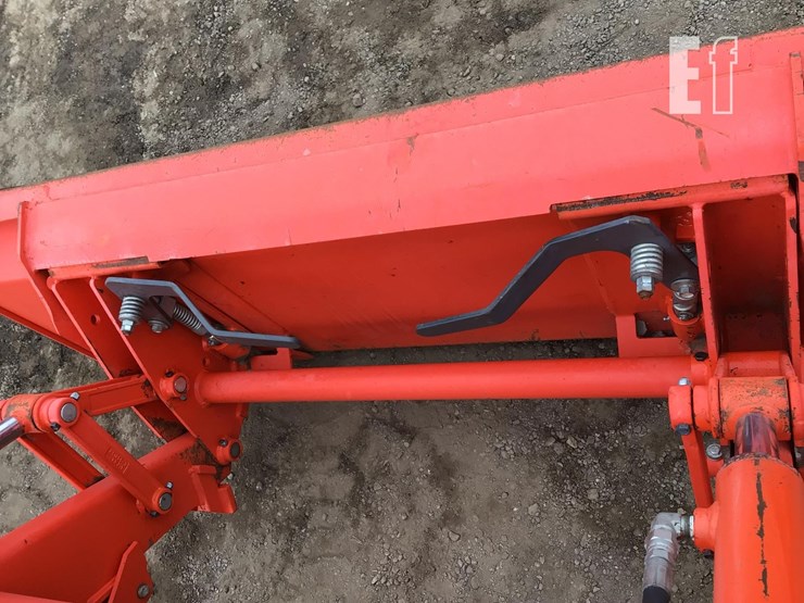 kubota-mx5400-image-11