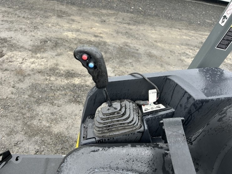 2024-wacker-neuson-rd12l-image-15