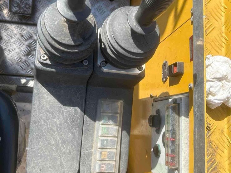 2019-berky-weedo-amphi-king-6450-amphibious-workboat-image-18