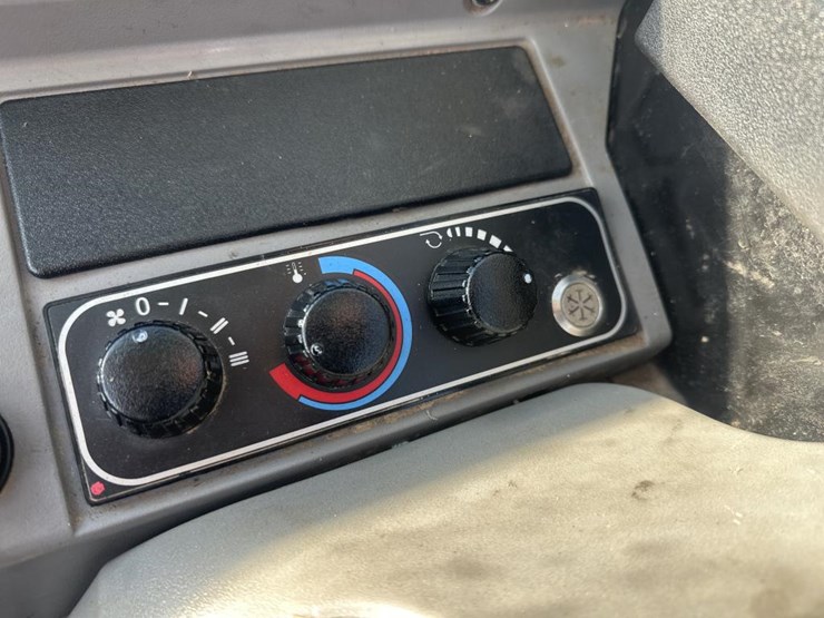 2018-jcb-85z-1-image-45