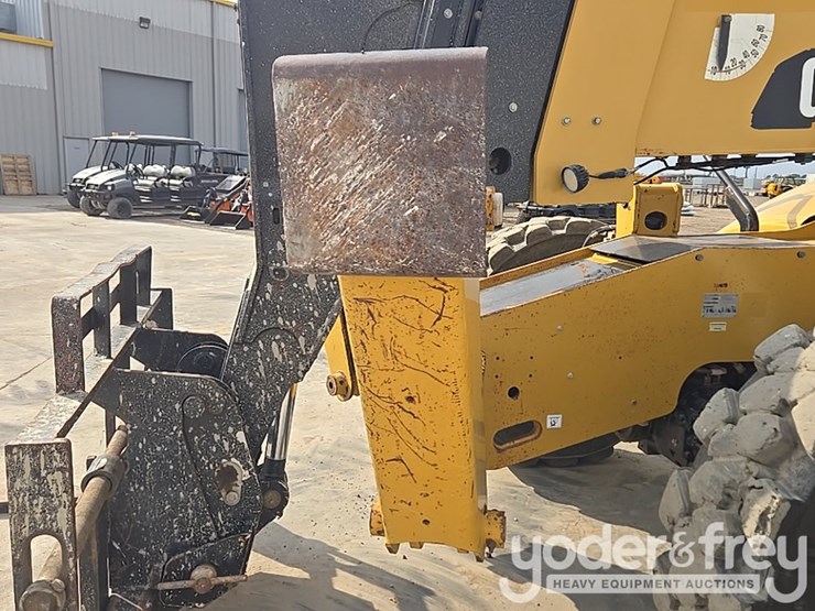 2019-caterpillar-tl1255d-image-16