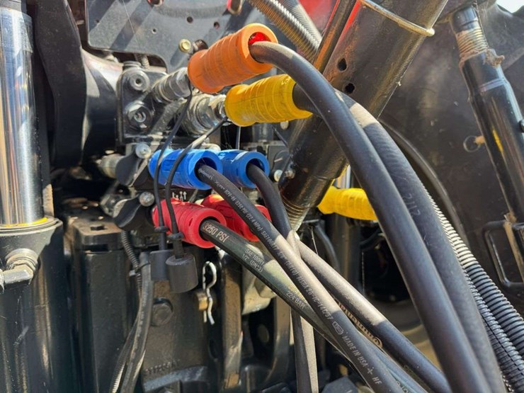 2010-case-ih-245-image-15