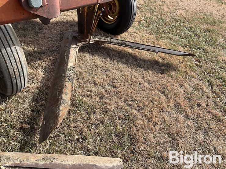 bush-hog-bh-18-plow-sweep-image-19