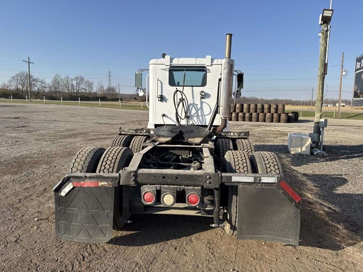 2000-international-9200-image-4