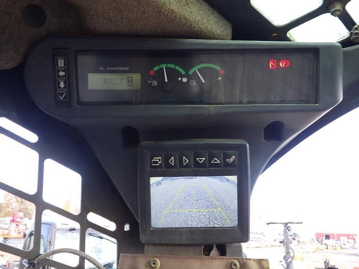 2018-deere-333g-image-23