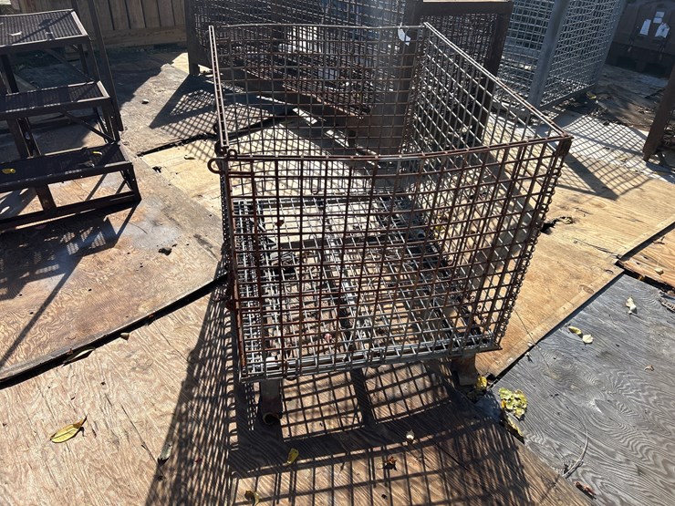 #154-•-30”-x-38”-collapsable-bin-image-2