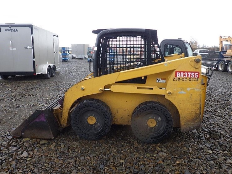 2011-deere-315-image-8