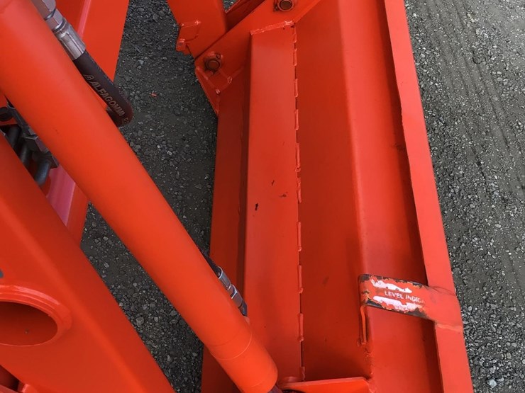 2004-kubota-l3400-image-11