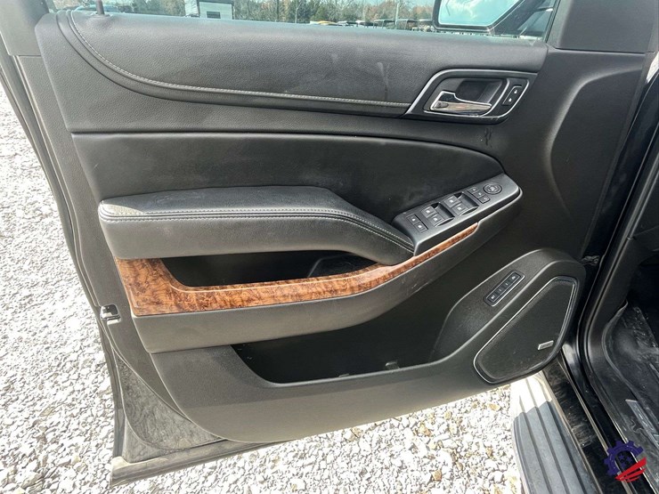 2015-chevrolet-tahoe-ltz-image-62