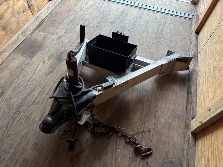 #3013-•-2007-12'-tandem-axle-aluminum-frame-enclosed-trailer-(no-title)-image-19