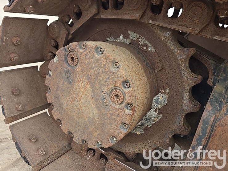 2016-caterpillar-312fgc-image-26