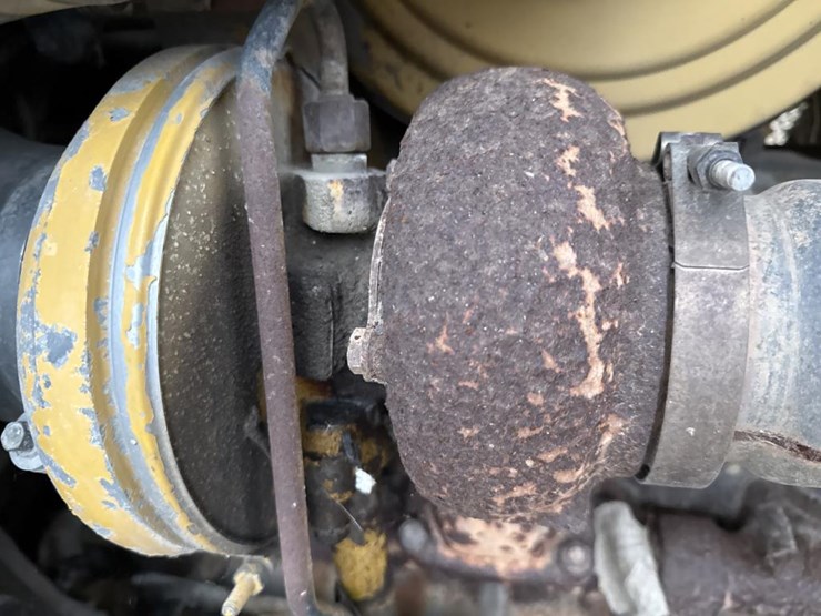 caterpillar-d5n-lgp-image-20