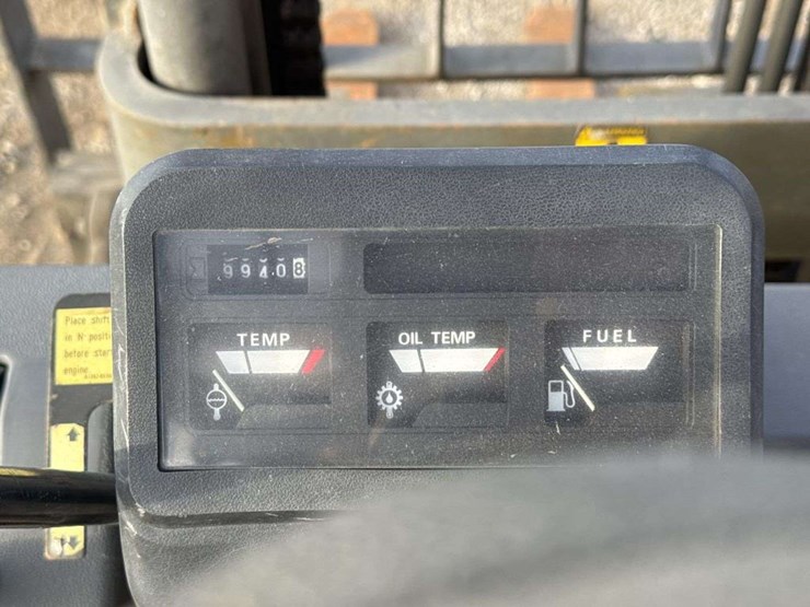 caterpillar-60-image-15