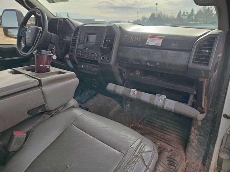 2017-ford-f550-image-49