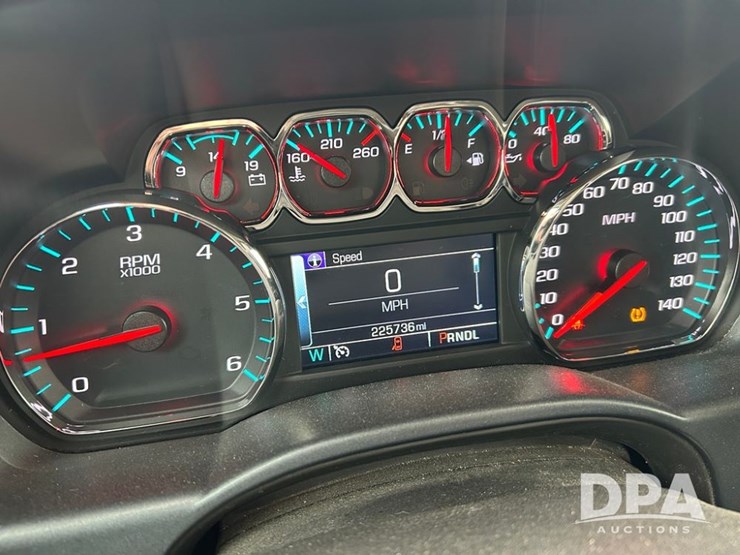 2018-chevrolet-silverado-4-door-pickup-(cp1307,-unit-12086)-image-28