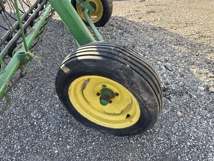 john-deere-672-image-10