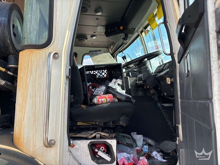 2017-autocar-xpeditor-image-18