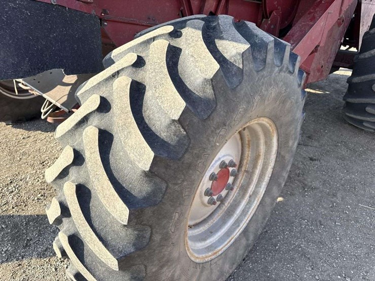 1992-case-ih-1680-image-22