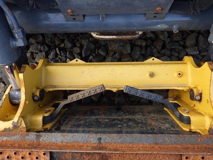 2018-deere-333g-image-22