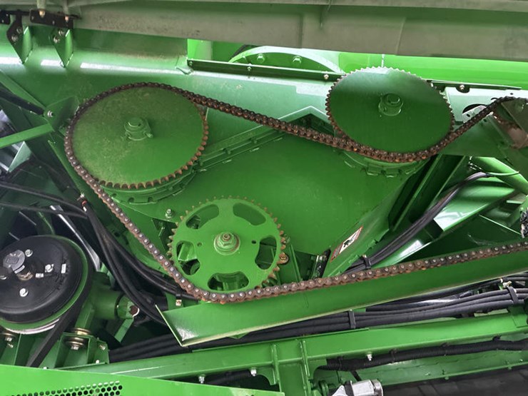 2013-john-deere-s670-image-52