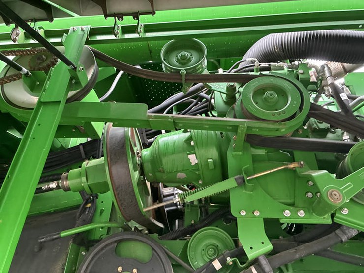 2013-john-deere-s670-image-58