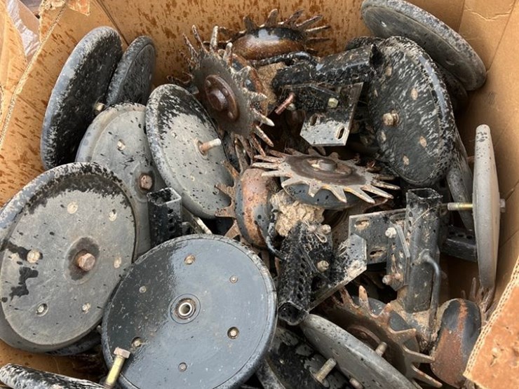 john-deere-7000-image-1