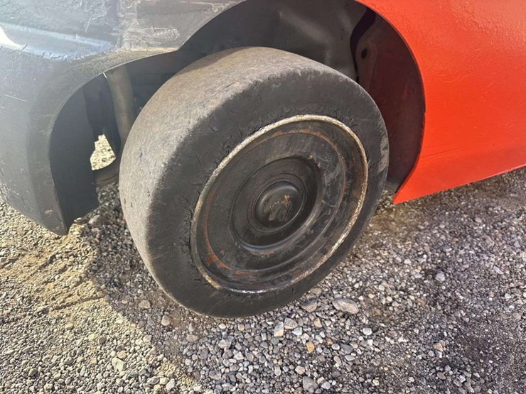 2016-toyota-fork-lift-image-25