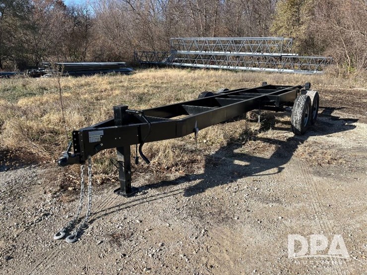 2016-custom-trailer-image-1