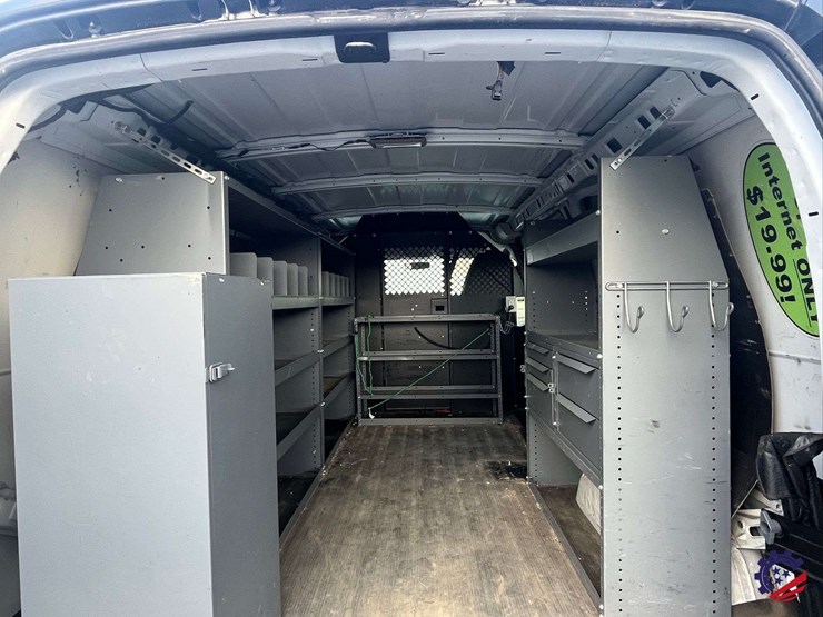 2012-chevrolet-express-van-image-29