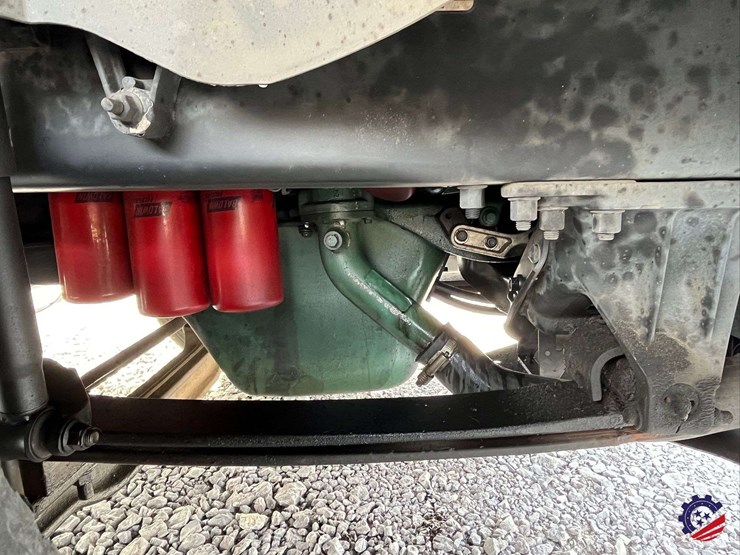 2016-volvo-d11-s/a-truck-tractor-image-36