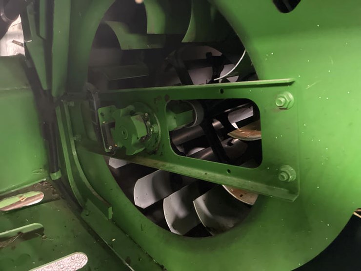 2013-john-deere-s670-image-70