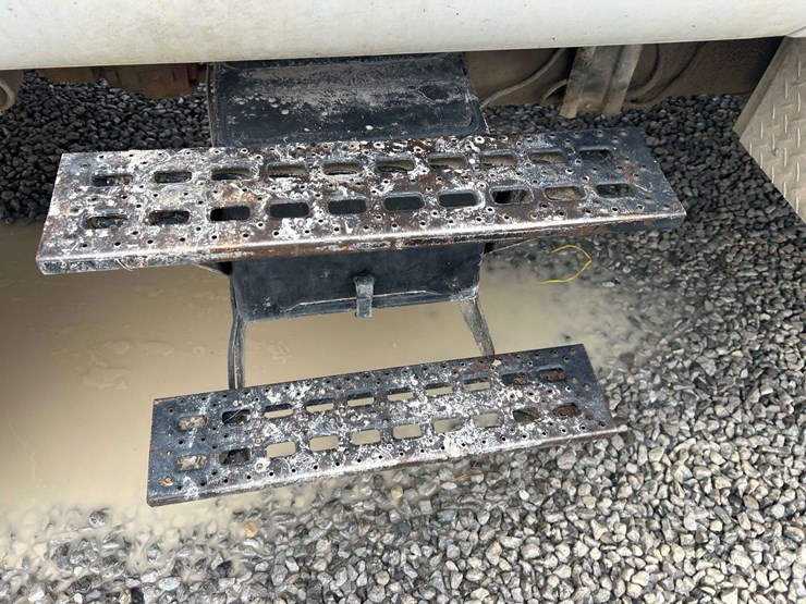 2000-ford-f650-image-53