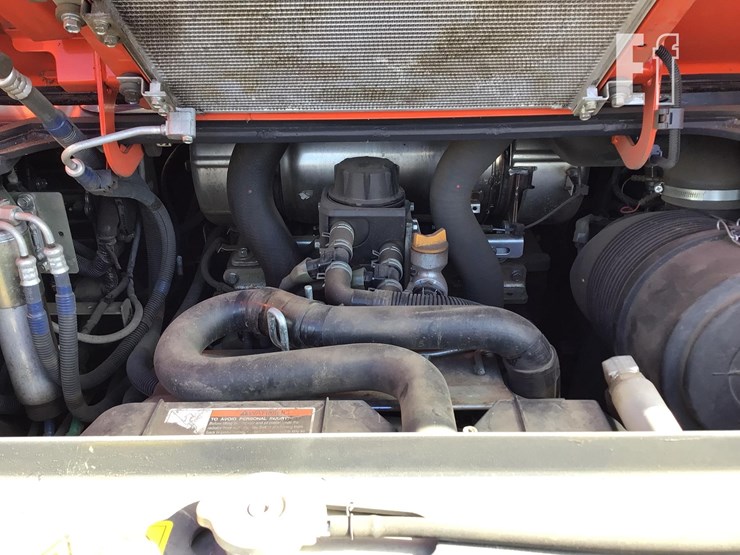 2024-kubota-svl97-2-image-23