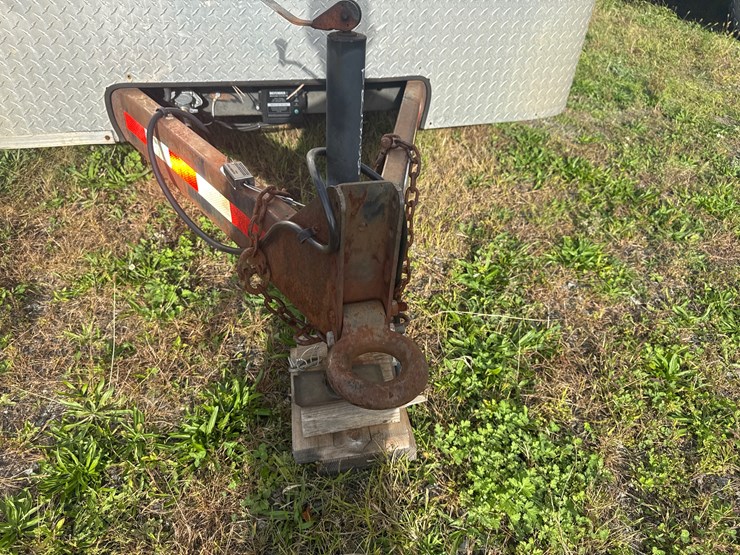 #132-•-2008-12’-royal-enclosed-trailer-image-6