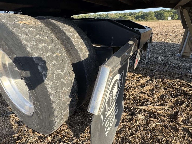 2014-peterbilt-386-image-15