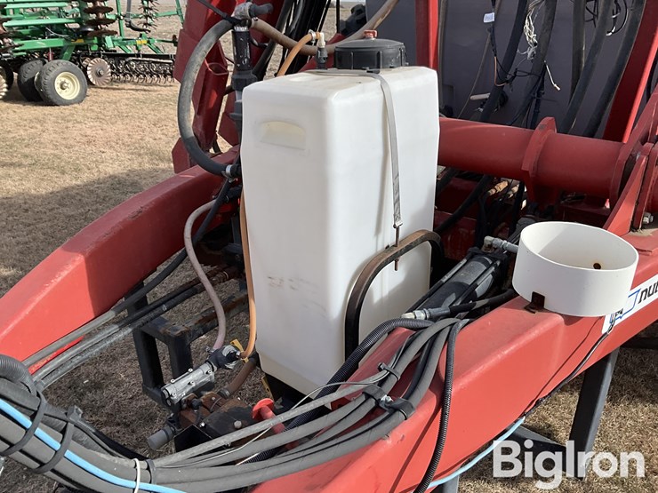 case-ih-2800-image-12