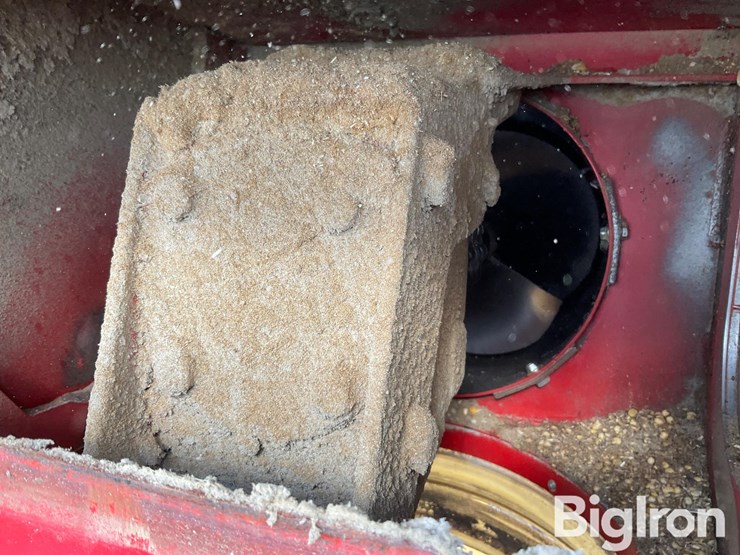 2018-westfield-mkx-100-73-auger-image-17