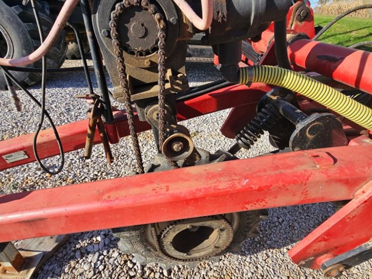 2012-case-ih-2800-image-8