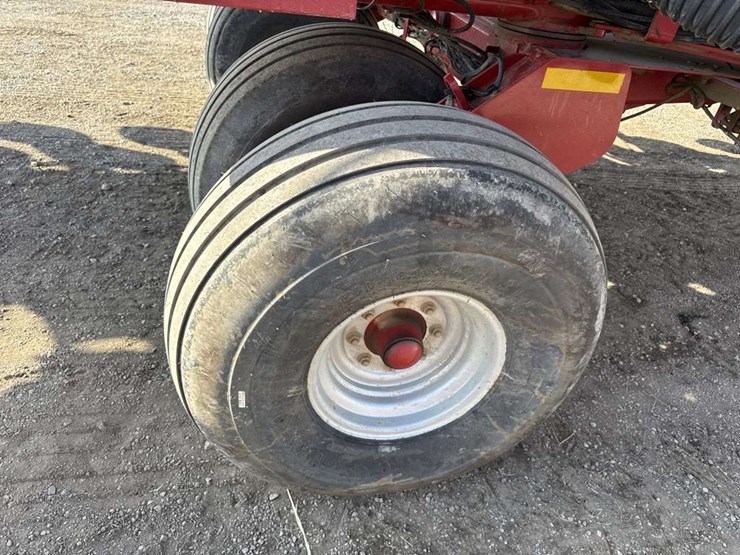 case-ih-1250-image-16