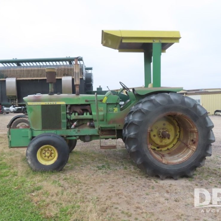 1967 JOHN DEERE 5020