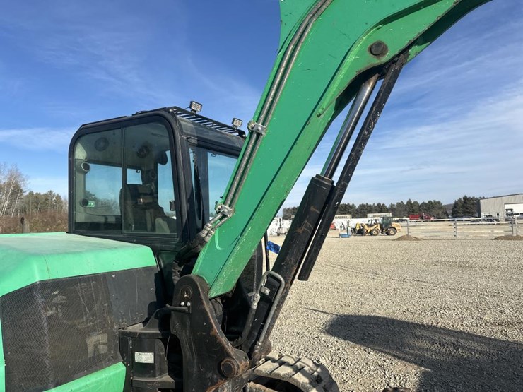 2018-jcb-85z-1-image-17