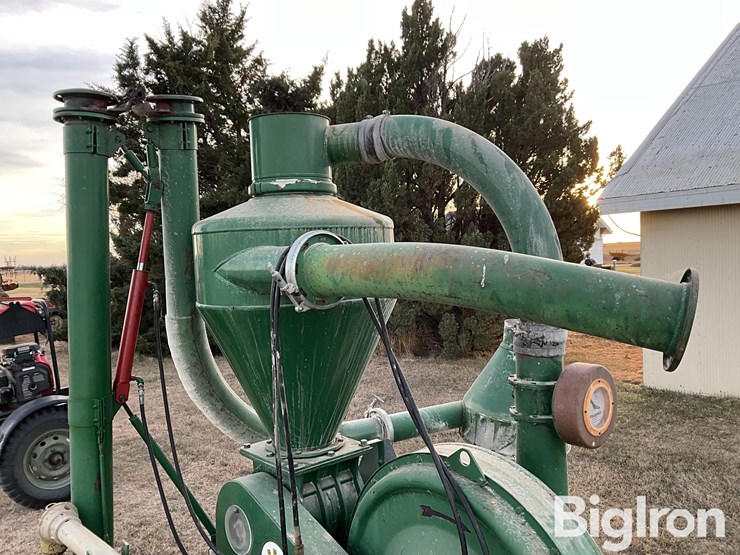 neuero-660-pto-1000-grain-vacuum-image-14