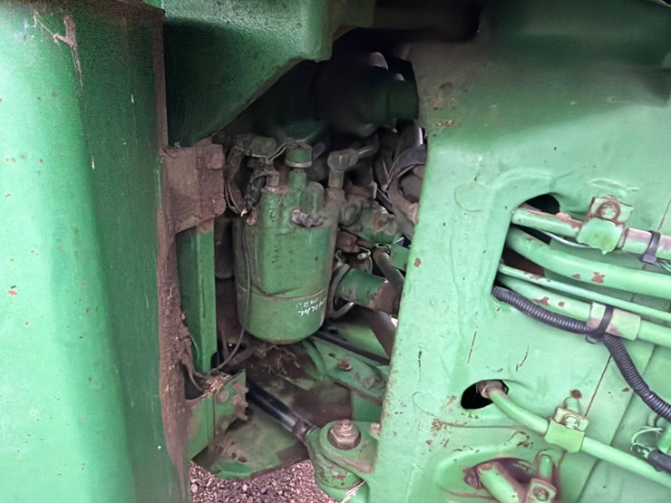 john-deere-8450-image-23