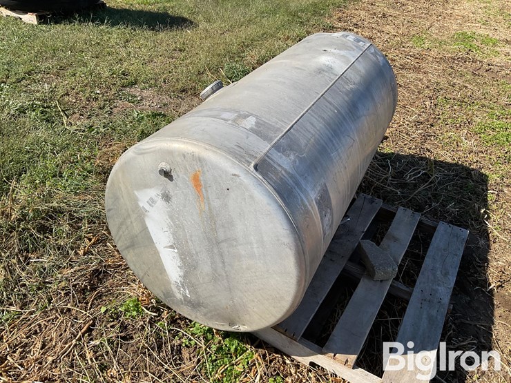 1991-freightliner-140-gal-fuel-tank-image-1