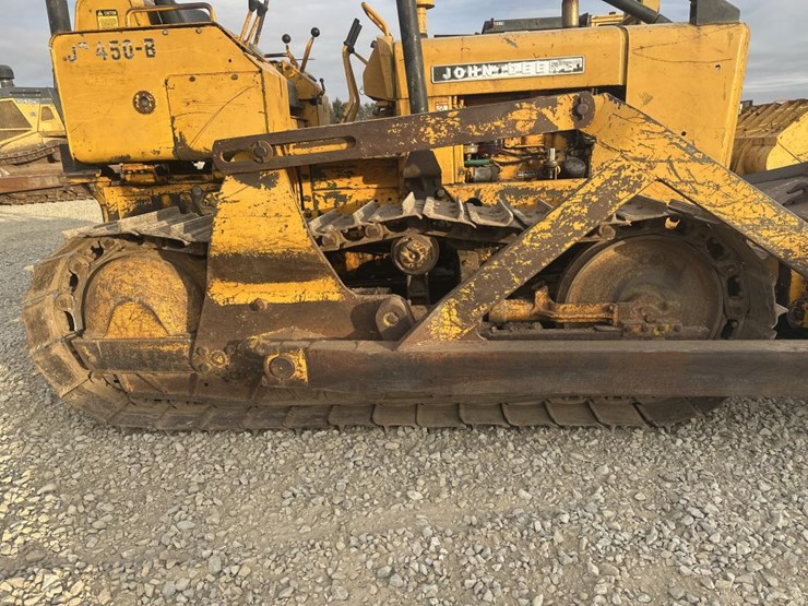 deere-450-image-44