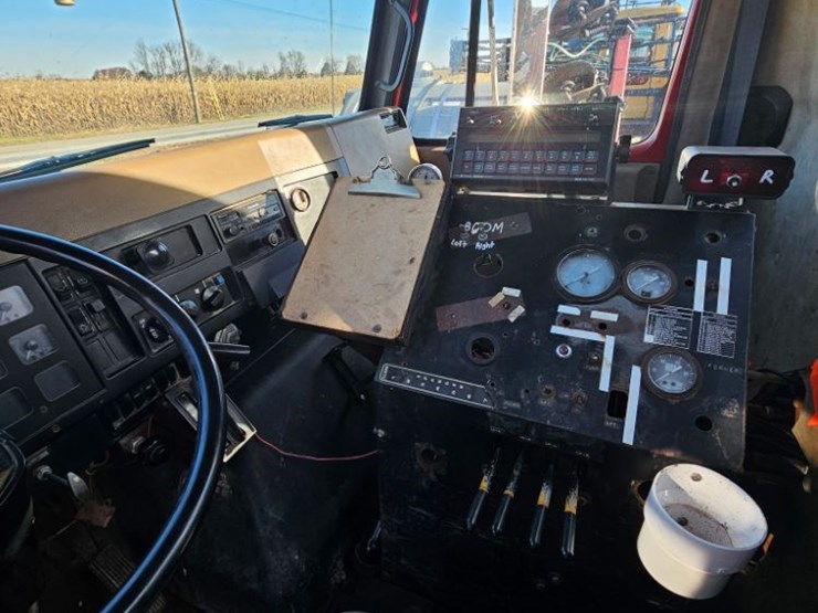 1989-international-dt466-image-10