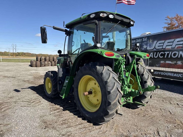 john-deere-6120r-image-3